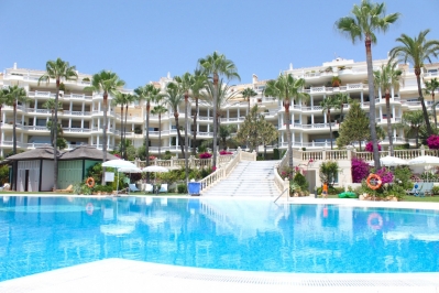 4 Bed Apartment for sale in New Golden Mile, Málaga, Spain